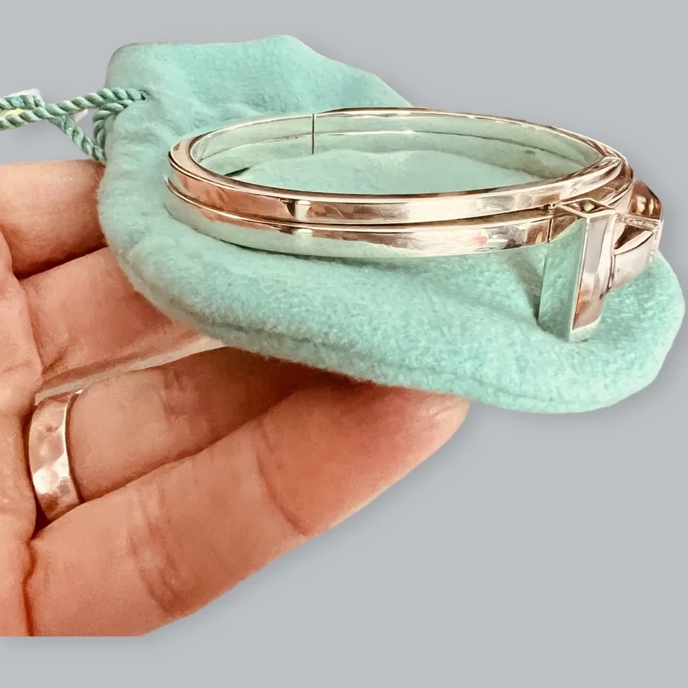 *SOLD* Authentic Tiffany & Co Diamond Square Wrap Bracelet SIZE MEDIUM - Picture 13 of 14